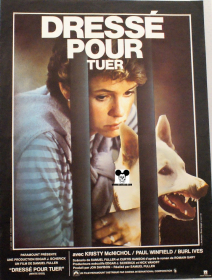 WHITE DOG / DRESSE POUR TUER